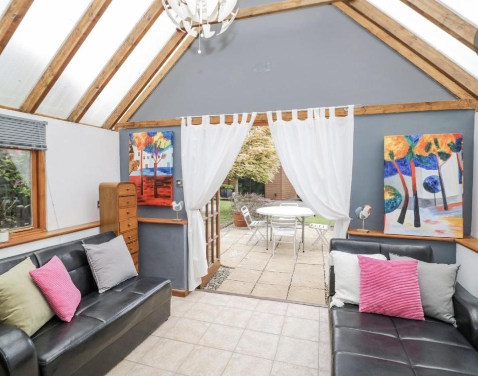 Lovely Comfortable 3 Bed Home, วุร์สเตอร์ ภายนอก รูปภาพ