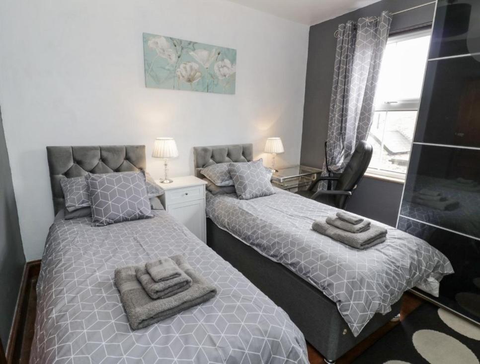 Lovely Comfortable 3 Bed Home, วุร์สเตอร์ ภายนอก รูปภาพ